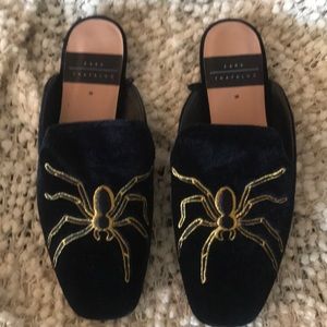 Zara Slides